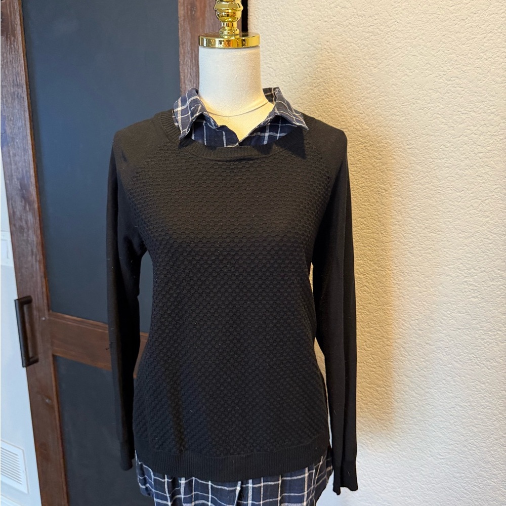 Great Northwest Clothing Company Black Textured Button Down Shirt